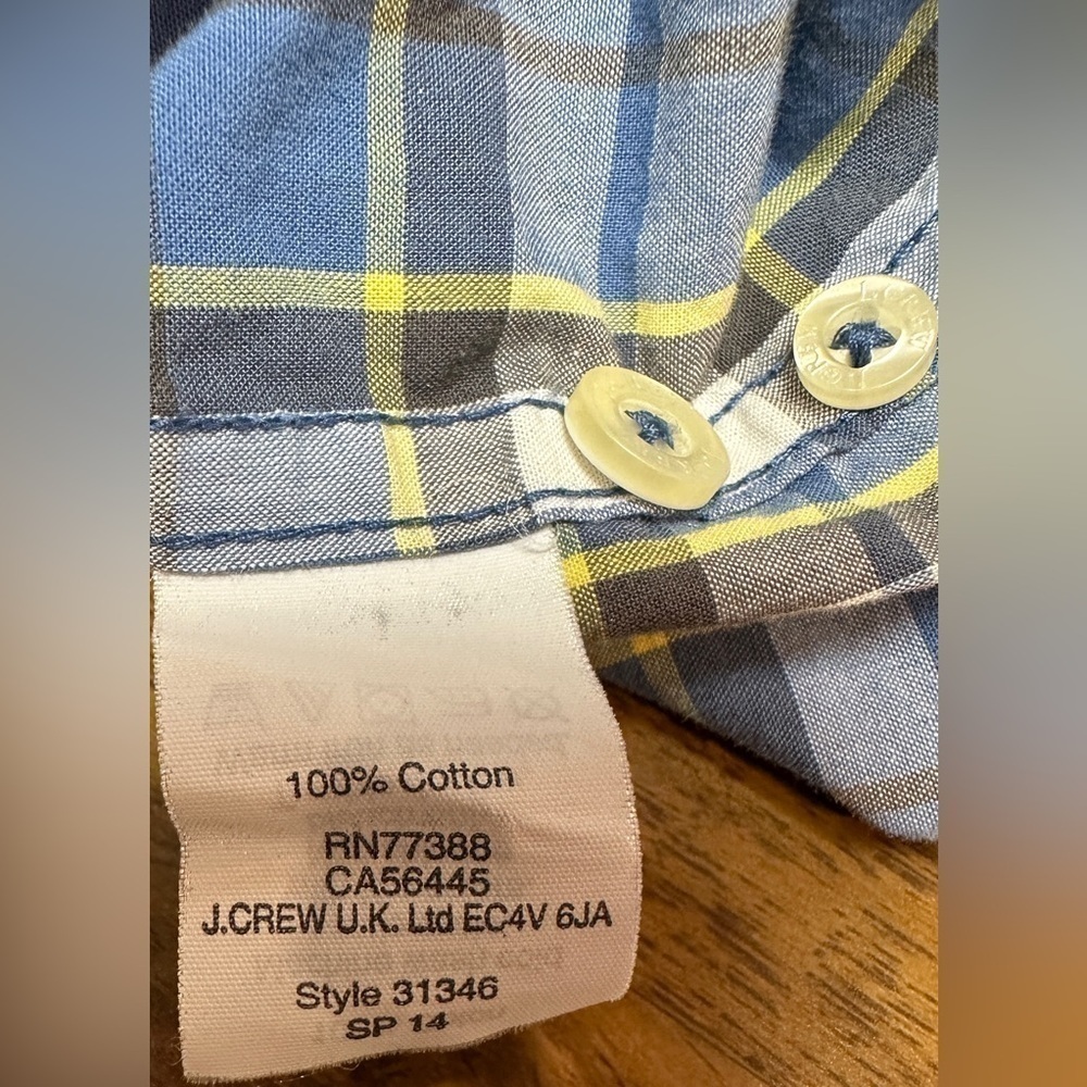 J Crew Long Sleeve Men’s Size XL Casual Button Down Shirt Blue Black White Plaid - Picture 7 of 9